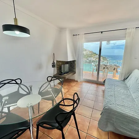 Rodas 3 Apartment *